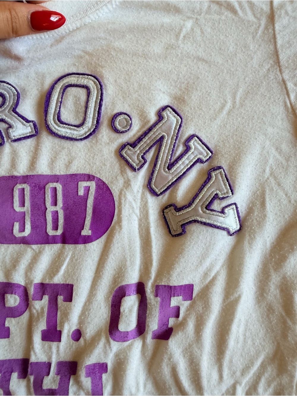 Aeropostale Cream Short Sleeve Tee with Purple Logo Print - Picture 3 of 4